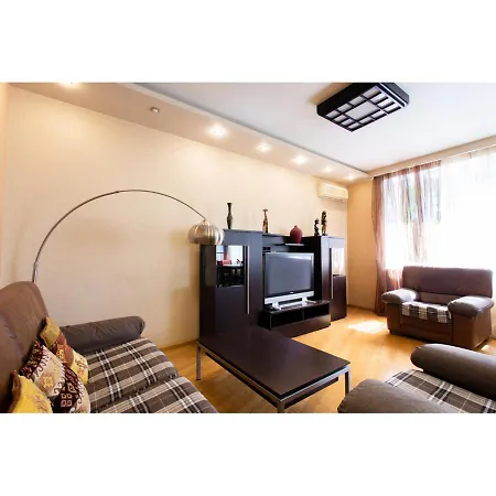 Apartment On Naukova Kharkiv Exterior photo