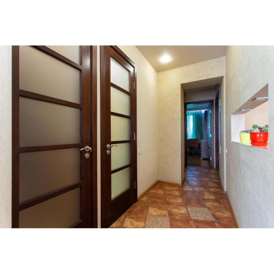 On Naukova Apartment Kharkiv
